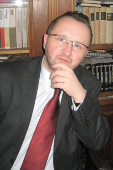 prof. dr hab. Artur Hołda
