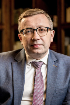 prof. dr hab. Adrian Niewęgłowski