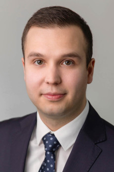 adw. Maciej Piotrowski