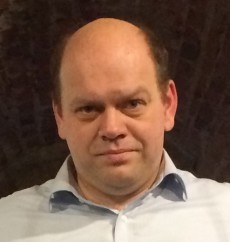 adw. dr Grzegorz Wrona