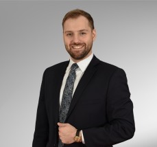 dr Kewin Rozum