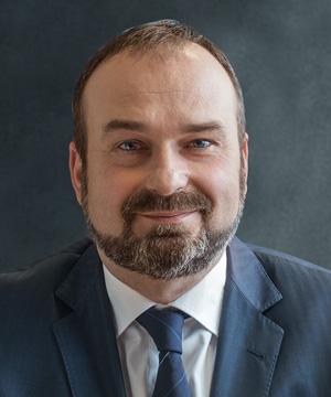 adw. prof. dr hab. Maciej Gutowski